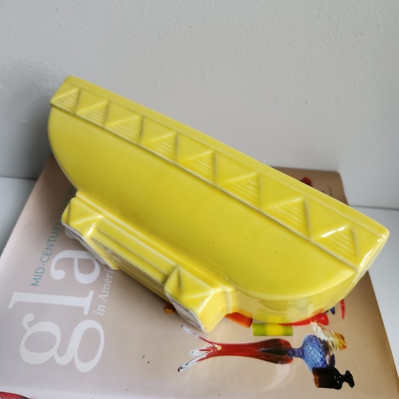 Vintage Yellow Rectangular Planter - Picture 8 of 9